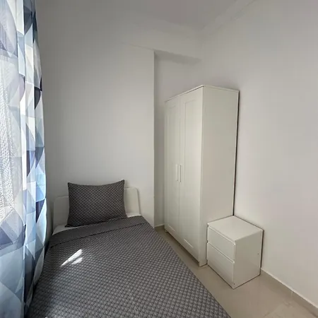 Apartment Modern And Bright 5 Bedroom Del Prado Gandia